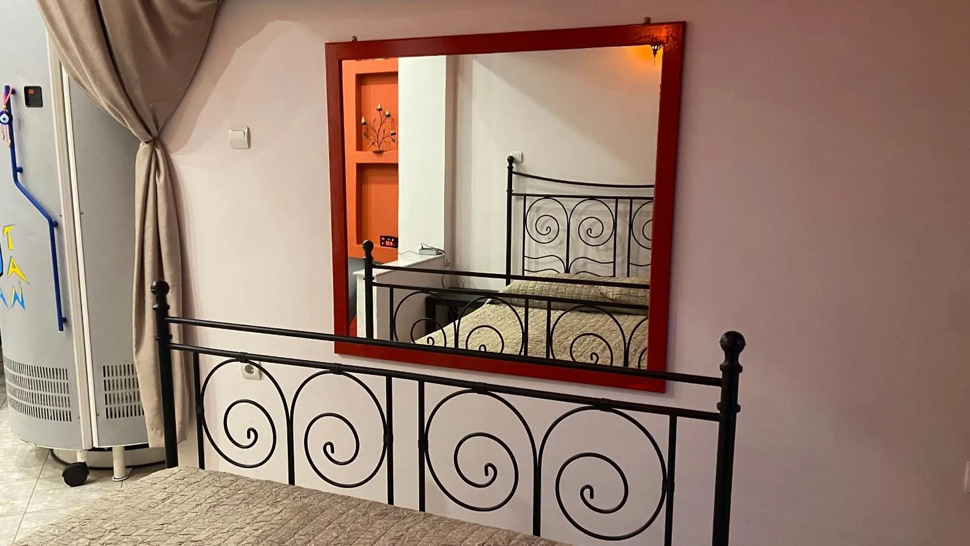 Afroditi Solarium/Massage Apartment Thessaloniki