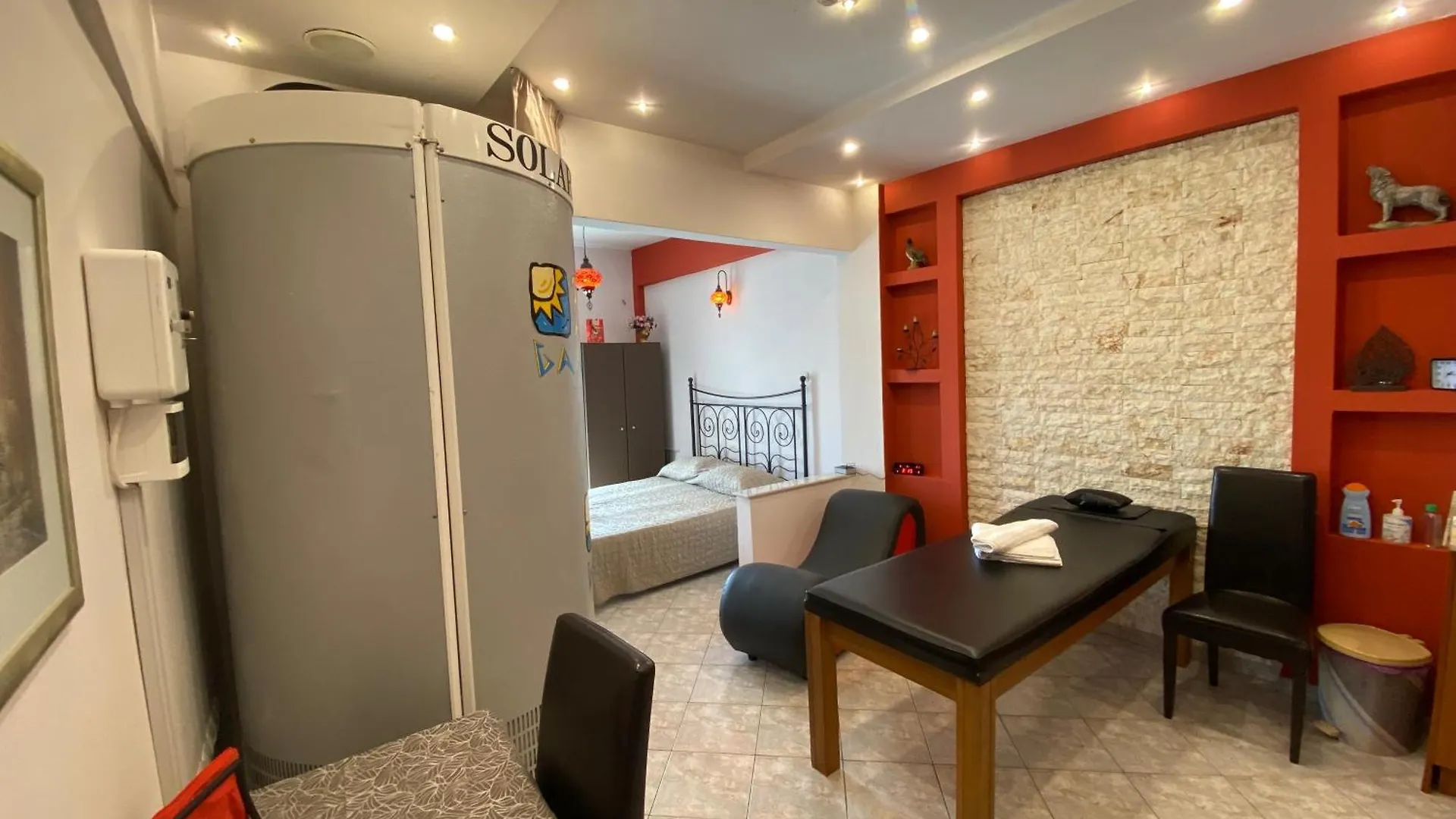 Afroditi Solarium/Massage Apartment Thessaloniki 0*,