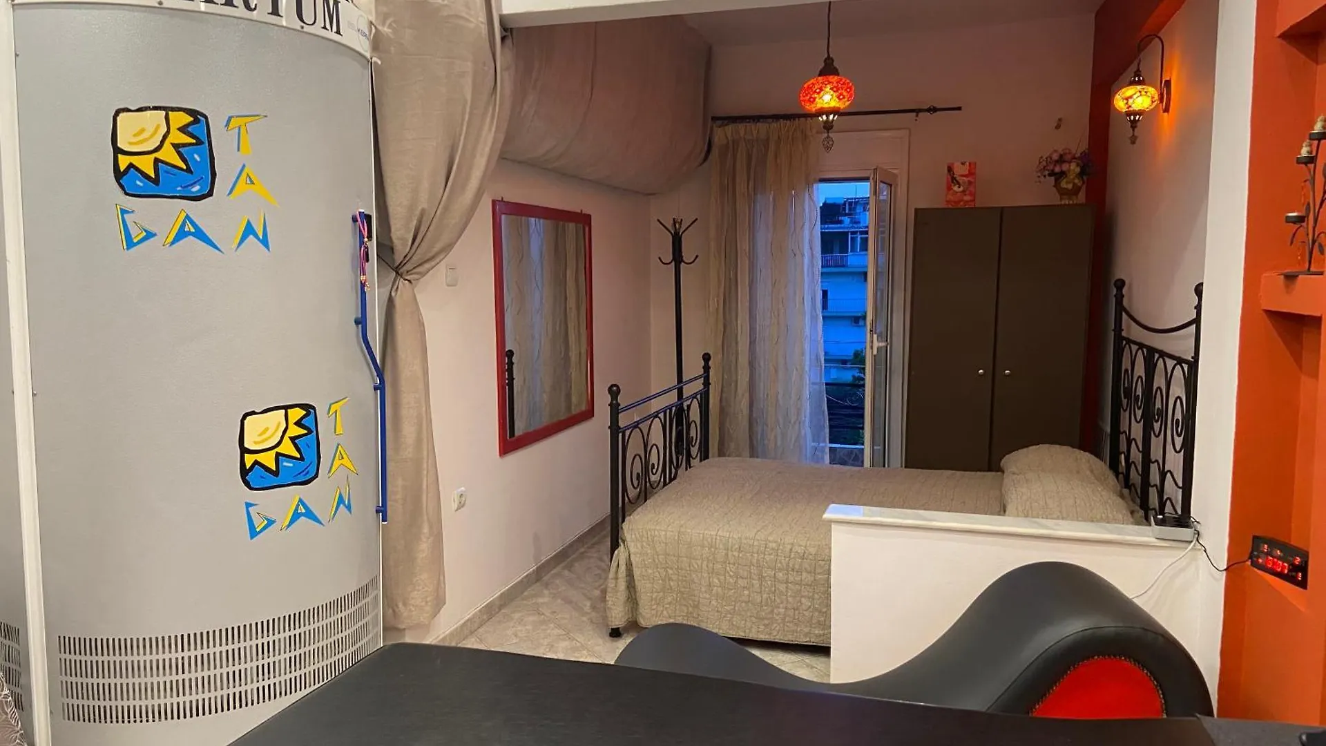 Afroditi Solarium/Massage Apartment Thessaloniki