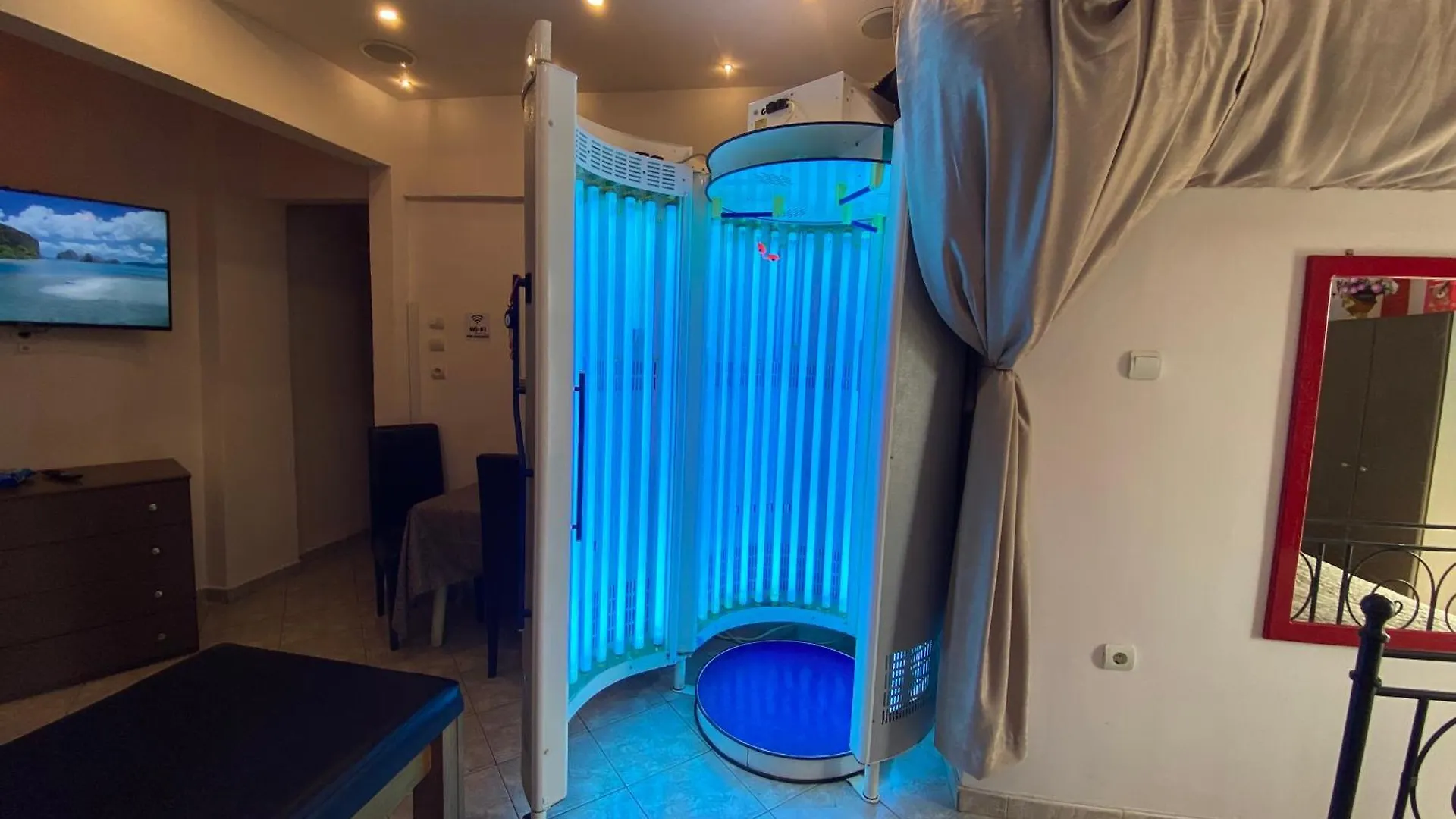 Afroditi Solarium/Massage Apartment Thessaloniki